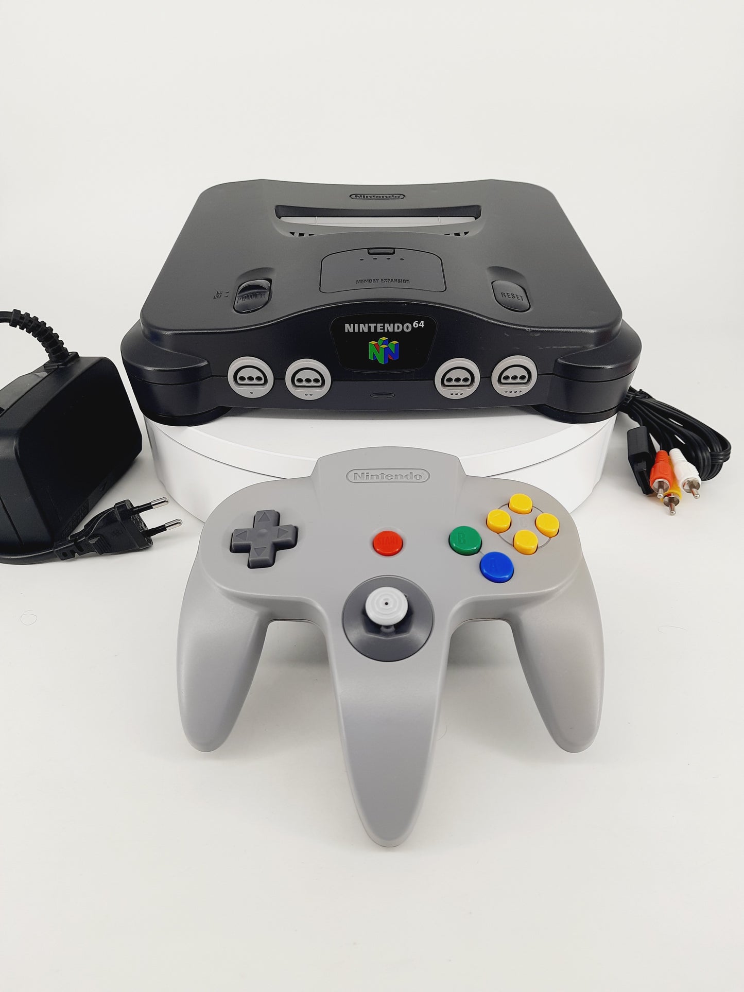 Nintendo 64 Konsole + Mario Kart 64 + Original Controller + Netzteil + TV Kabel