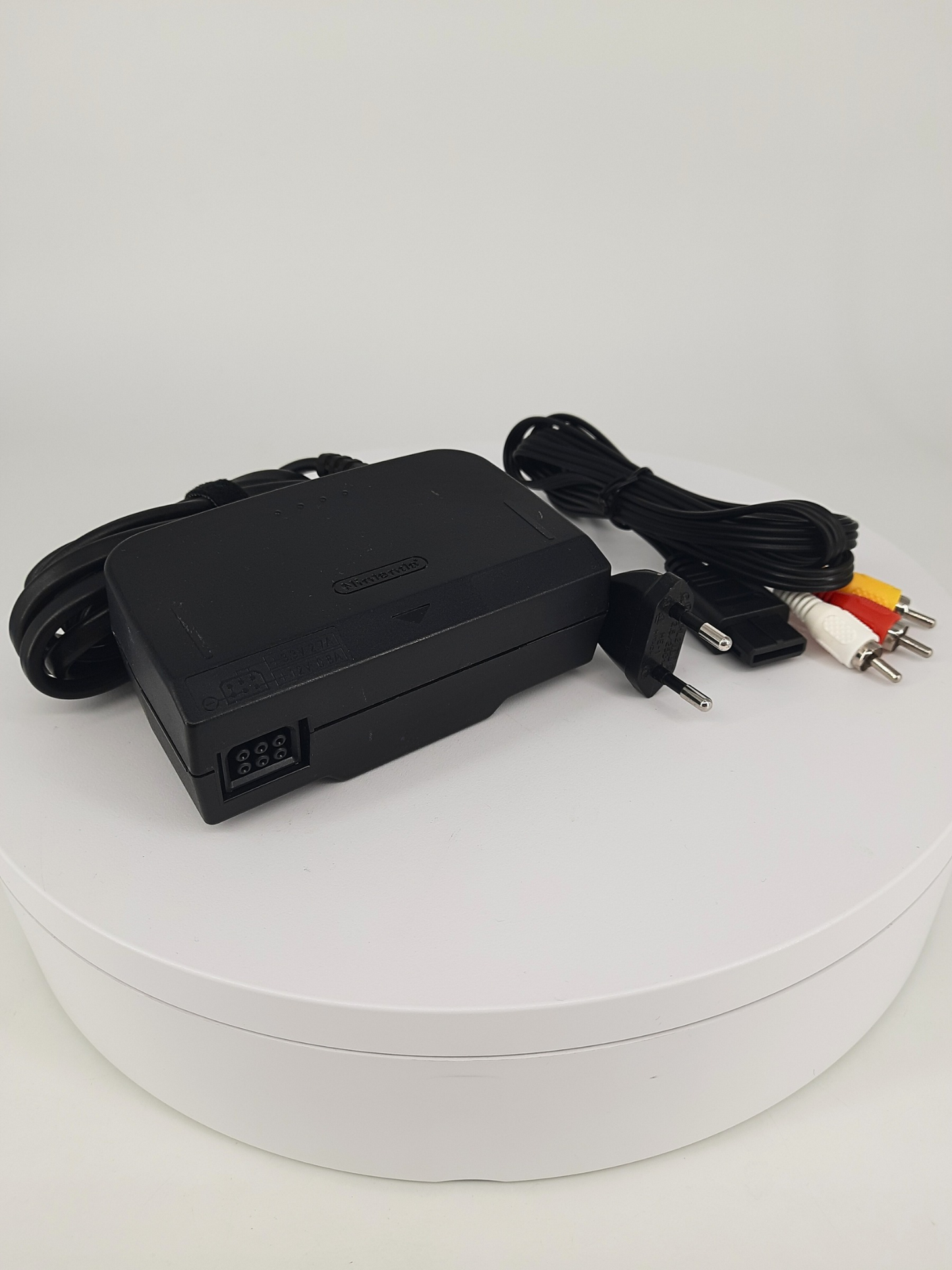 Nintendo 64 Konsole + Super Mario 64 + Original Controller + Netzteil + TV Kabel für N64