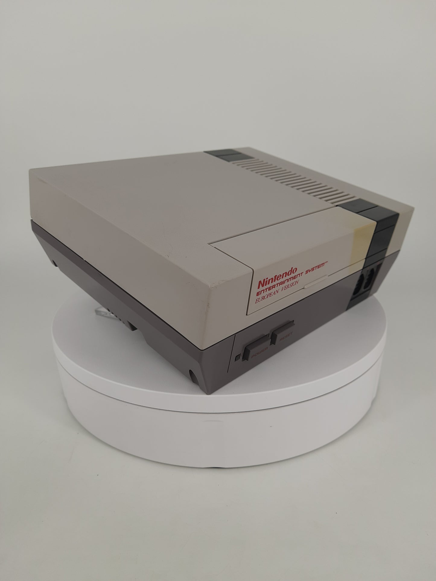 Nintendo NES Konsole + 2 Controller + 3 in 1 Spiel ( Mario Bros. , Tetris , Soccer )