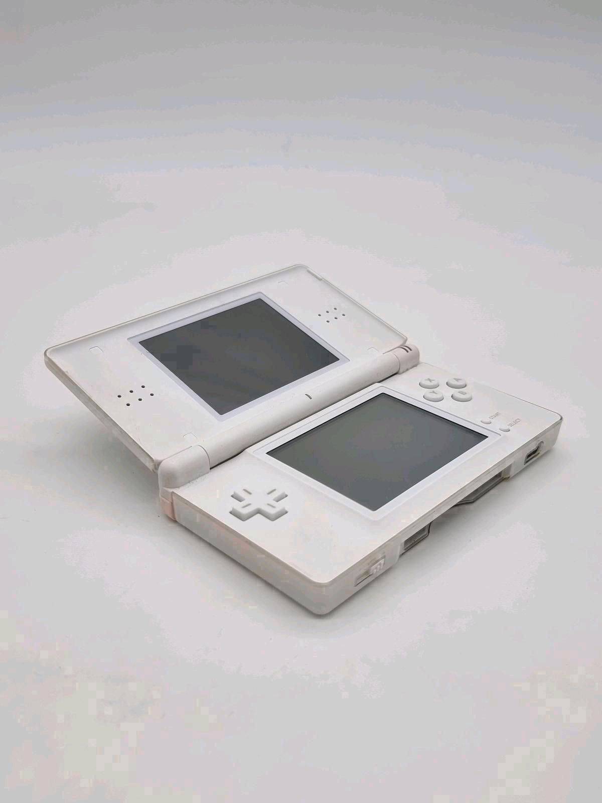 Nintendo DS Lite Konsole Weiß + Nintendogs + Harvest Moon + Netzteil