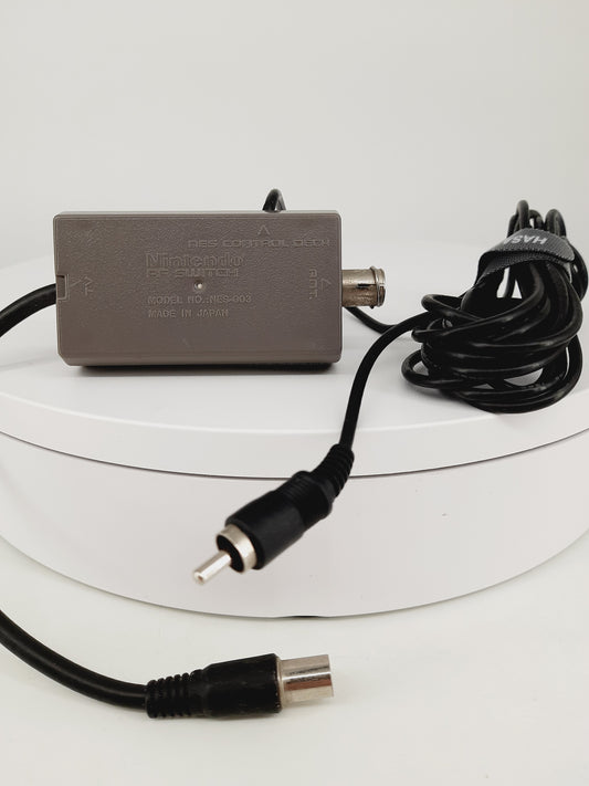 Nintendo NES Original RF Antennenkabel mit Antennenweiche NESP-003 PAL