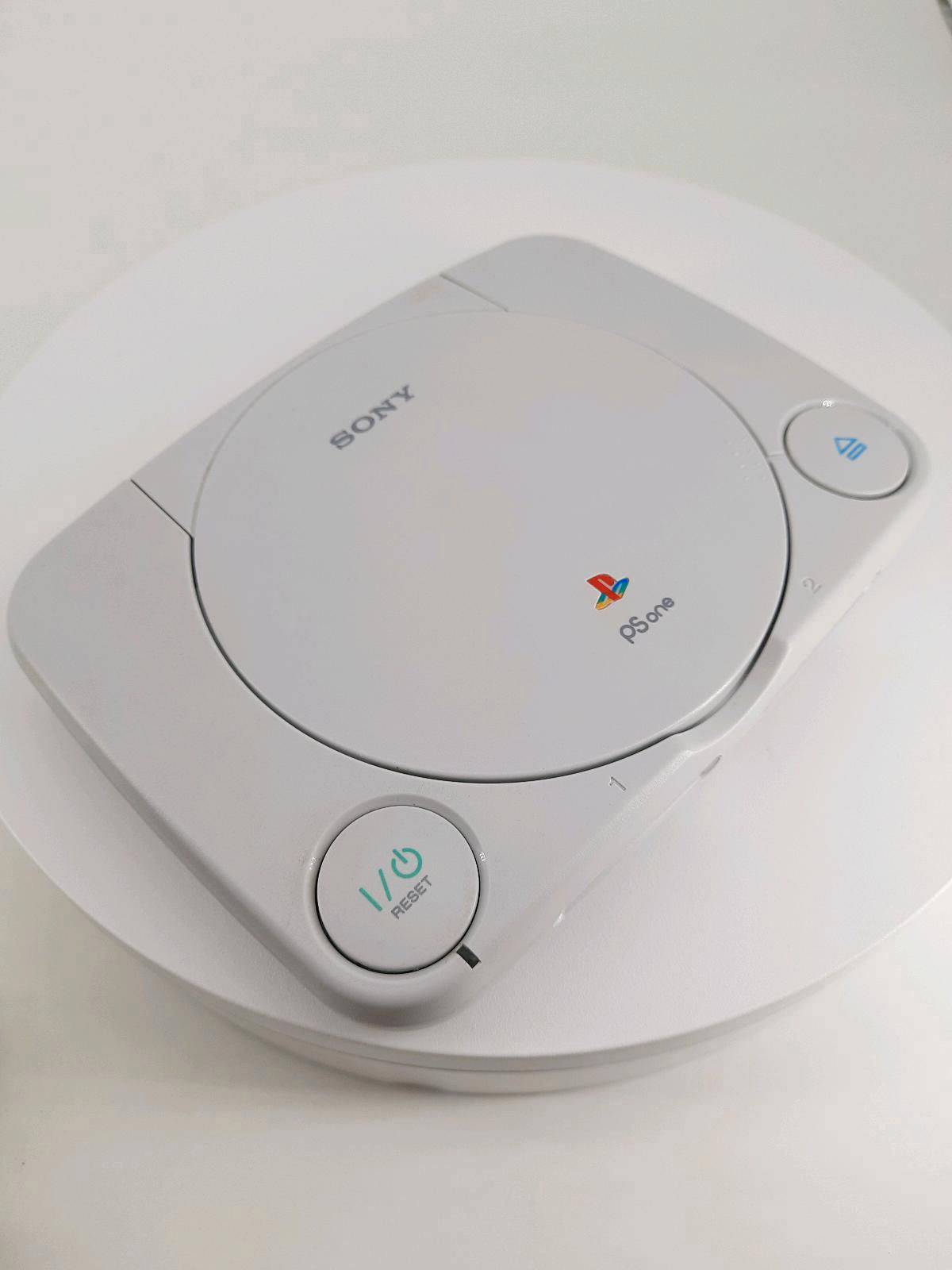 Sony Playstation 1 - PS1 Konsole slim + Original Controller + Memory Card + Netzteil