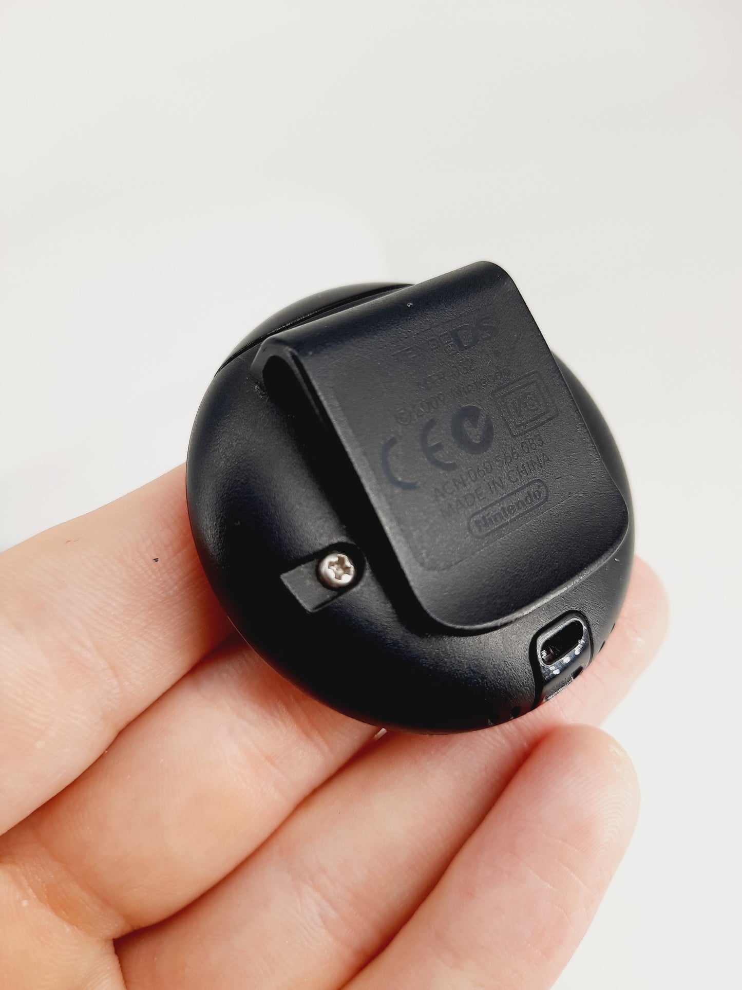 Pokewalker mit Clip + Neue Batterie